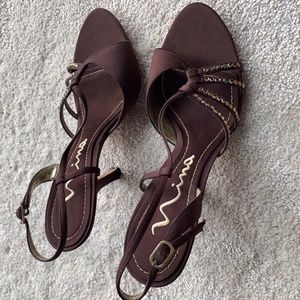 Dress shoes